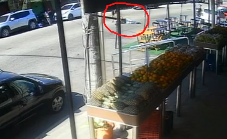 Homem é executado em plena luz do dia em rua de Bangu, na Zona Oeste do Rio