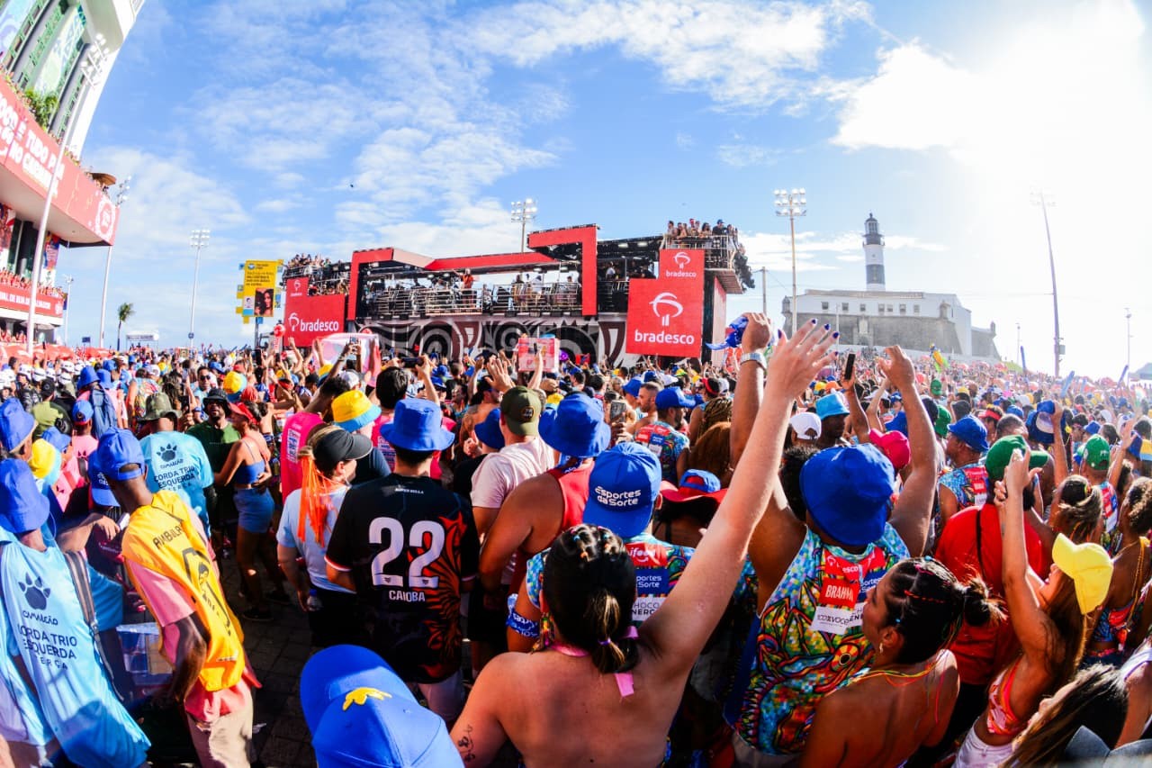 Brigas por causa de atrasos de trios e acusação de racismo: relembre as polêmicas envolvendo artistas no carnaval de Salvador