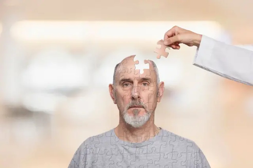 Problemas de fala so um dos primeiros sinais de declnio mental.  Foto: GETTY IMAGES via BBC