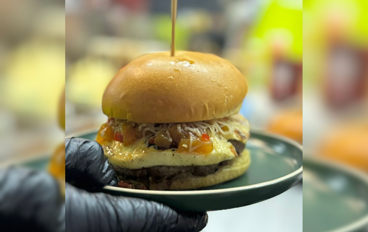 Com carne de porco, queijo coalho e abacaxi caramelizado, hambúrguer do interior de SP é eleito o melhor do Brasil