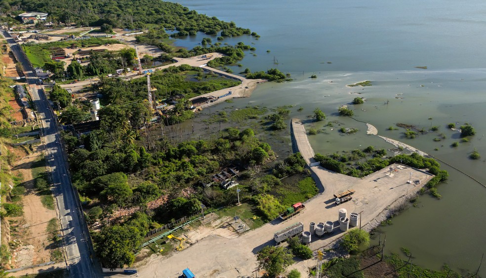 Área que colapsou fica sob trecho da lagoa Mundaú — Foto: Thiago Sampaio / Agência Alagoas