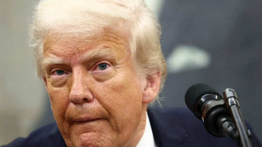 Trump diz que vai dobrar tarifas sobre o aço importado pelos EUA, de 25% para 50%