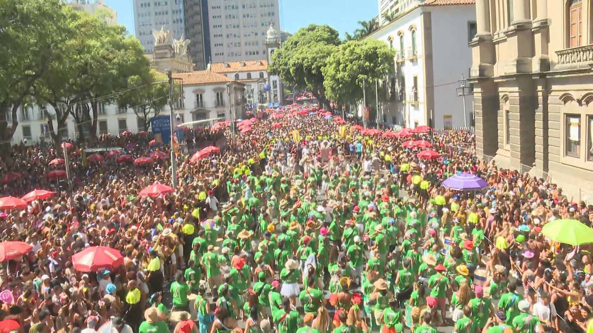 Monobloco comemora 25 anos e encerra o carnaval de rua do Rio