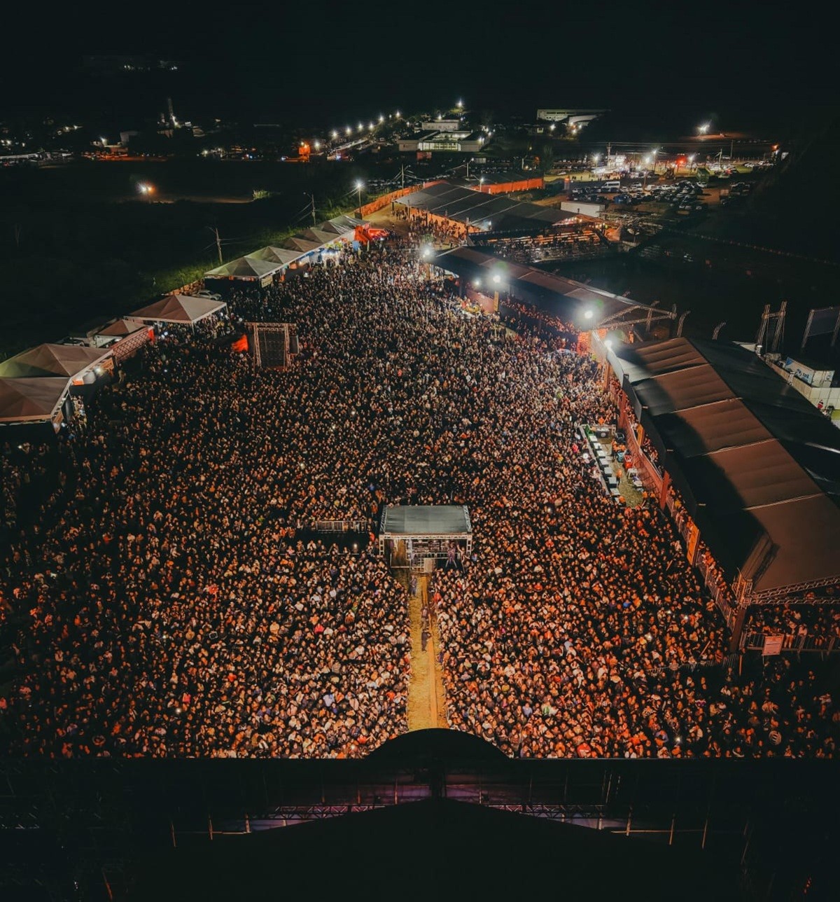 Funn Arena Brasil reúne cerca de 20 mil pessoas em segunda noite em Itaperuna