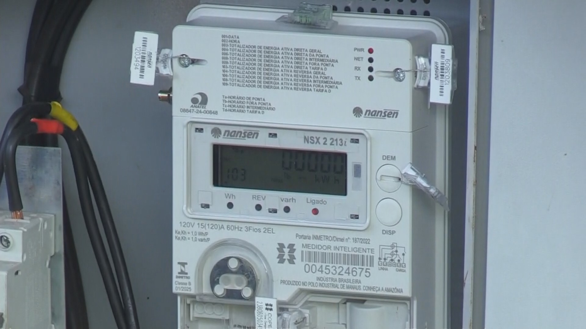 Copel confirma erro em quase 2 mil medidores de energia em Cascavel e vai ressarcir valores em dobro; veja como solicitar