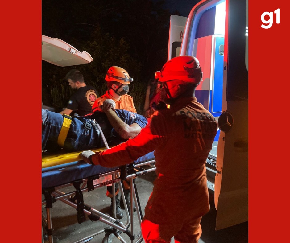 Paciente morre após ambulância bater em caminhão e capotar em MT 