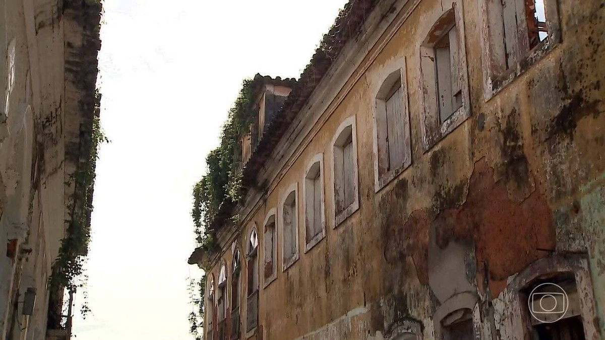 Casarões históricos em São Luís estão em situação de abandono e quase 400 ameaçam desabar