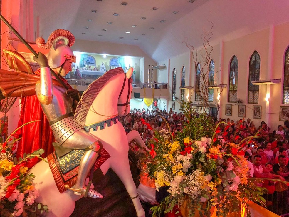 Igreja de São Jorge, em Quintino, Zona Norte do Rio, nesta terça-feira (23) — Foto: Nathália Castro / TV Globo
