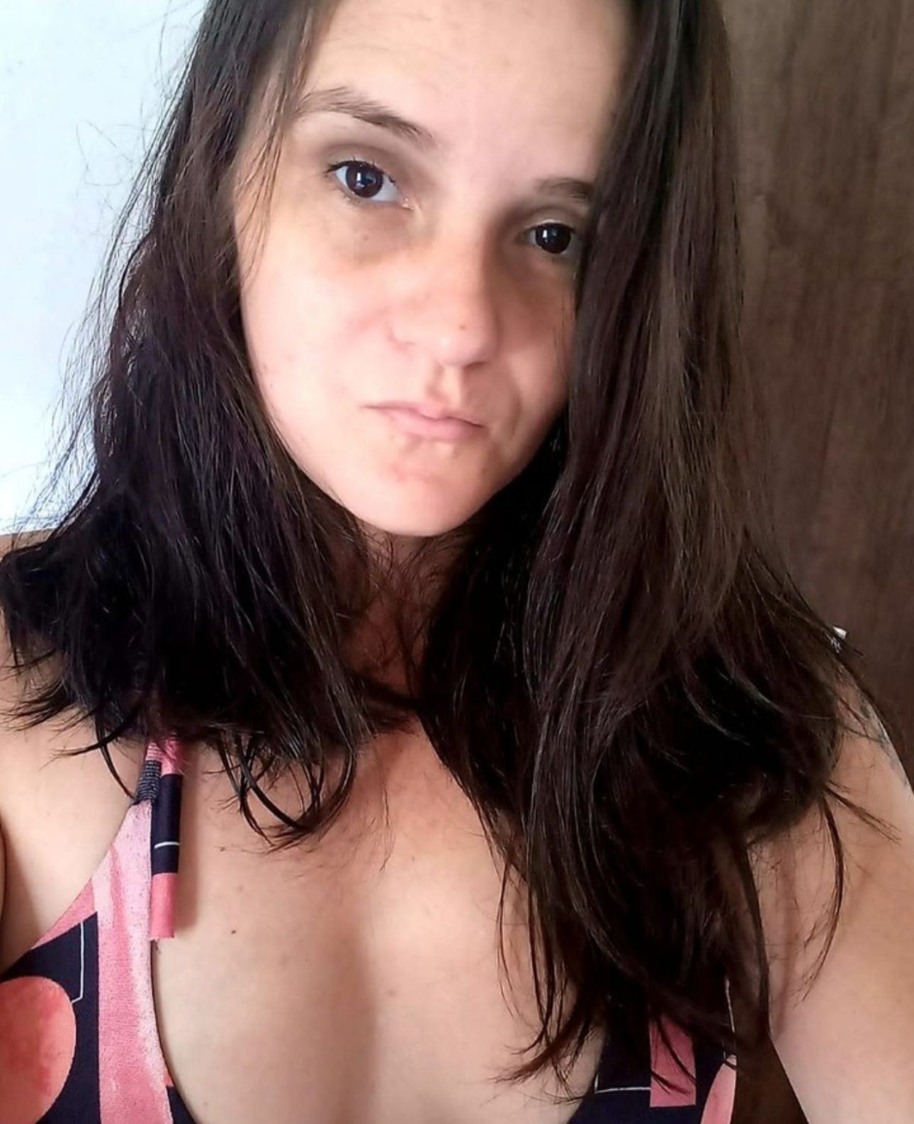 'A família está dilacerada': protesto marca enterro de mulher espancada com mais de 80 socos por ex-companheiro em Tomé-Açu, no PA