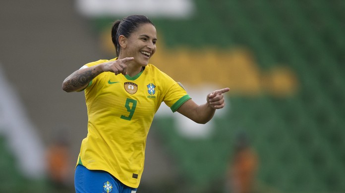 TERCEIRA TRANSMISSÃO AO VIVO EM TELÃO DO JOGO DO BRASIL NA COPA DO MUNDO –  Prefeitura Municipal de Quatis