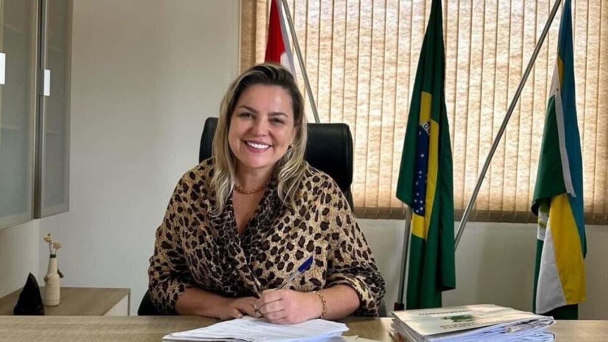 Ex-prefeita é investigada por receber propina de construtora em contratos para pavimentação em SC