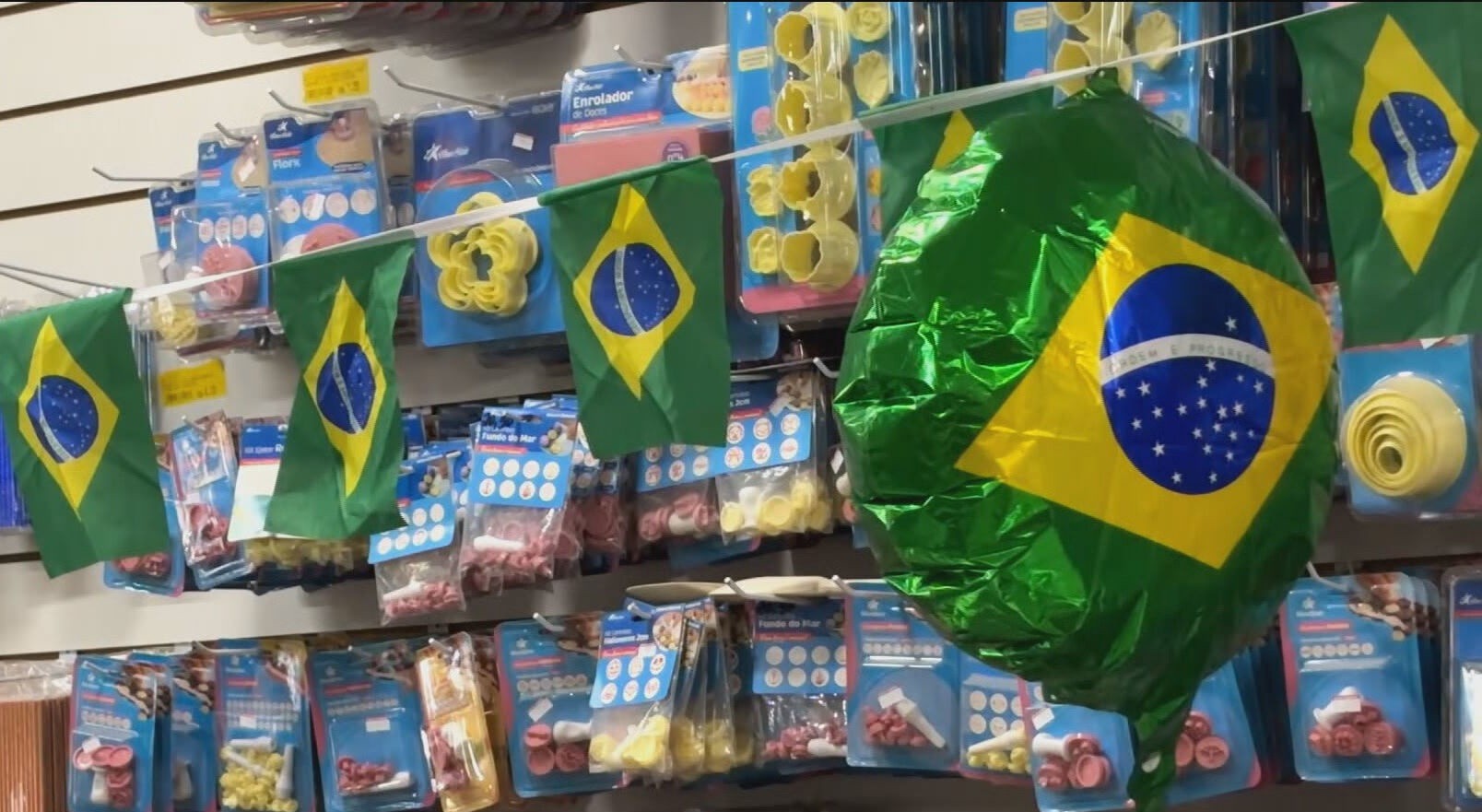 Jogos do Brasil na Copa do Mundo alteram horário de funciona