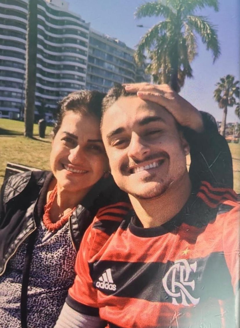 Rosângela e o filho, o estudante Matheus Zidan  — Foto: Reprodução 