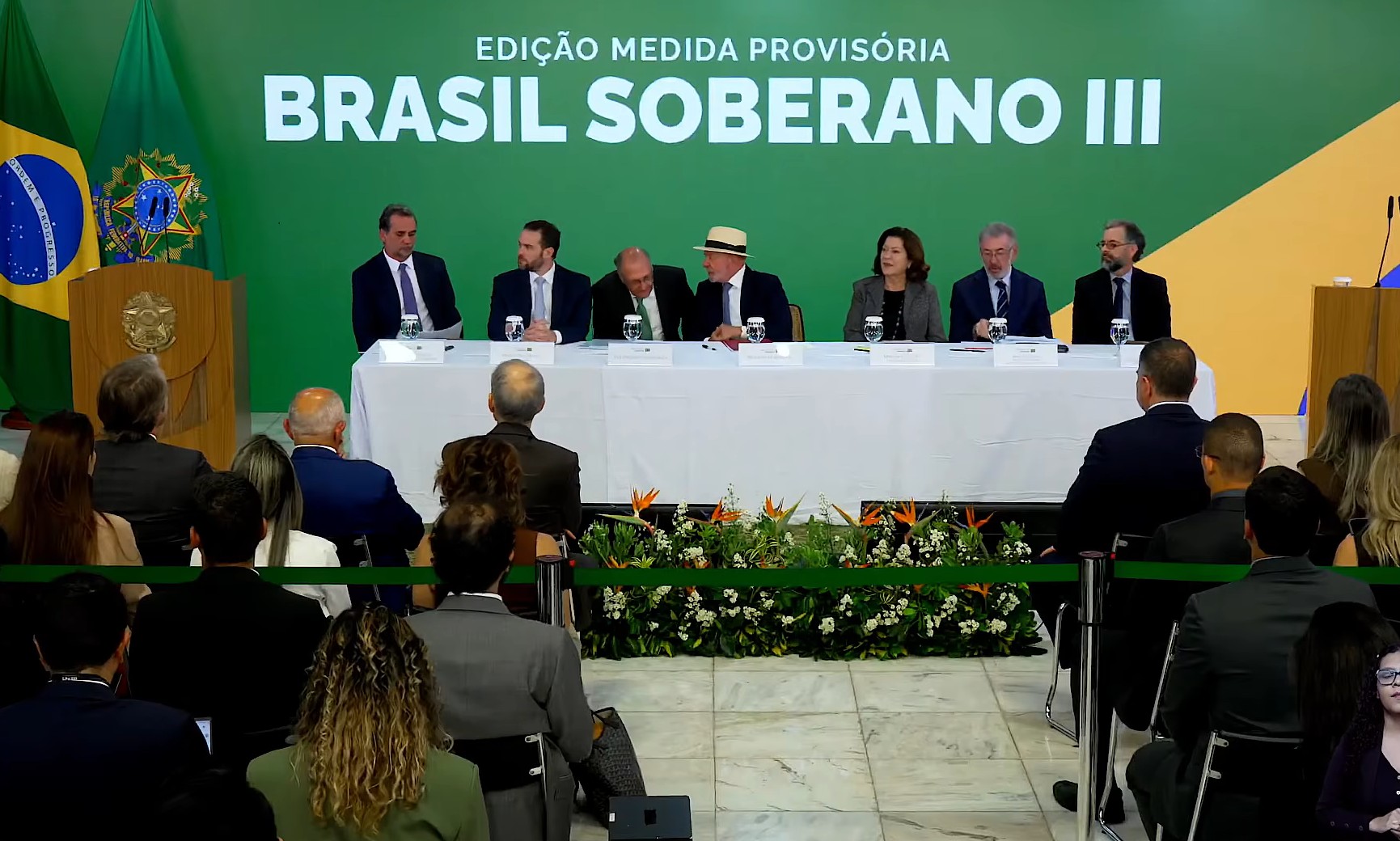 Governo federal libera R$ 18,5 bilhões em crédito para empresas exportadoras