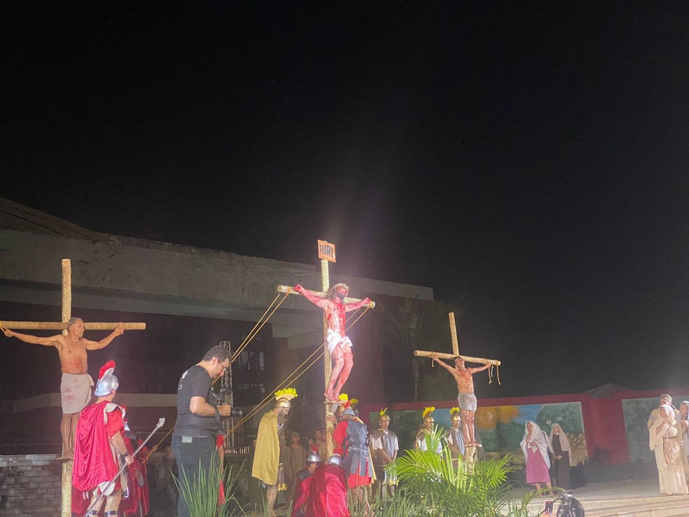 Encenação da Paixão de Cristo de Sertaneja acontece nesta sexta