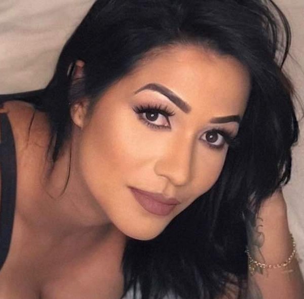 Jane Carla Santos Soares, de 34 anos, executada a tiros pelo ex-namorado, em Sete Lagoas, na Regi&atilde;o Central de MG &mdash; Foto: Redes sociais