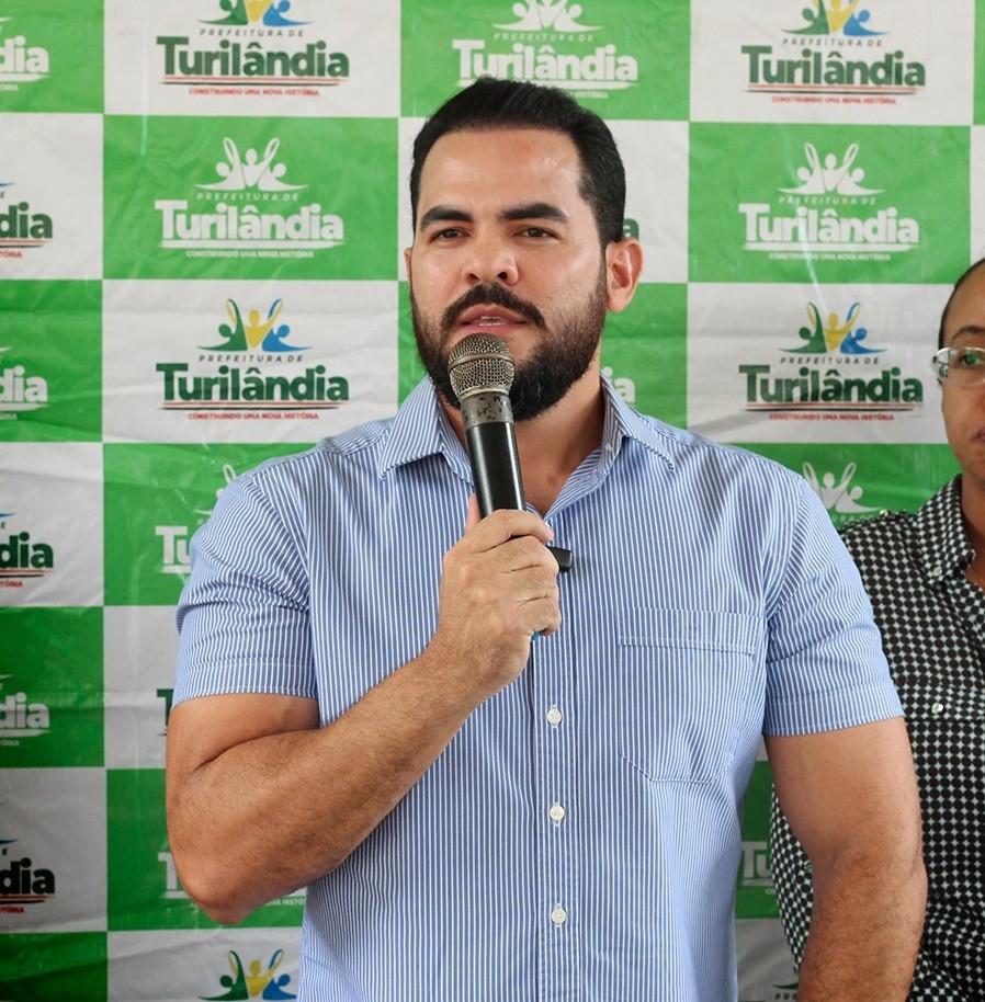 Prefeito foragido é líder de grupo que desviou R$ 56 milhões e levou à prisão a vice, ex-vice e vereadores, segundo MP