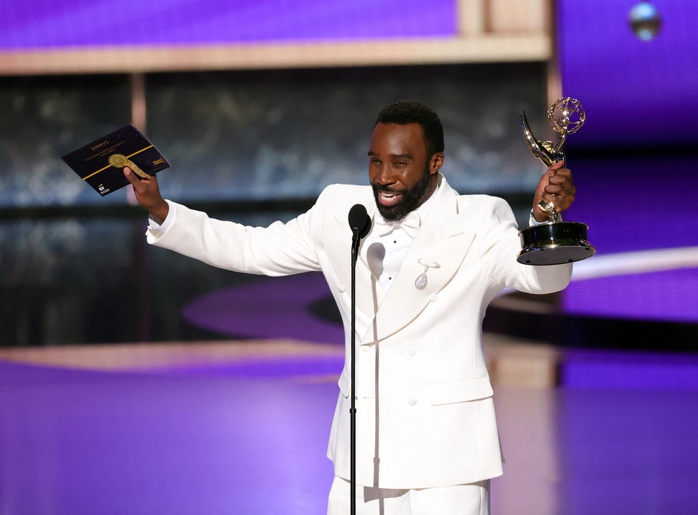 Tramell Tillman vence como melhor ator coadjuvante em drama por 'Ruptura' no Emmy 2025 — Foto: KEVIN WINTER / GETTY IMAGES NORTH AMERICA / Getty Images via AFP