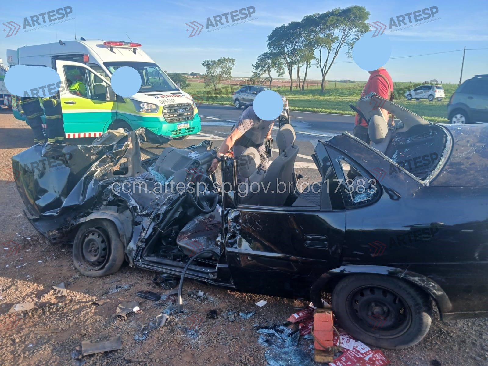 VÍDEO: motorista morre após ficar preso às ferragens de carro em grave acidente no interior de SP