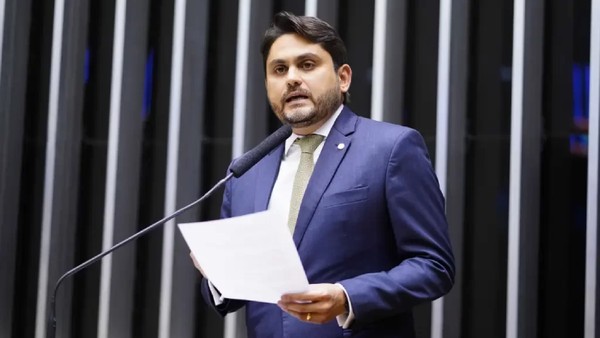 PGR denuncia ministro Juscelino Filho por corrupção no caso das emendas da Codevasf