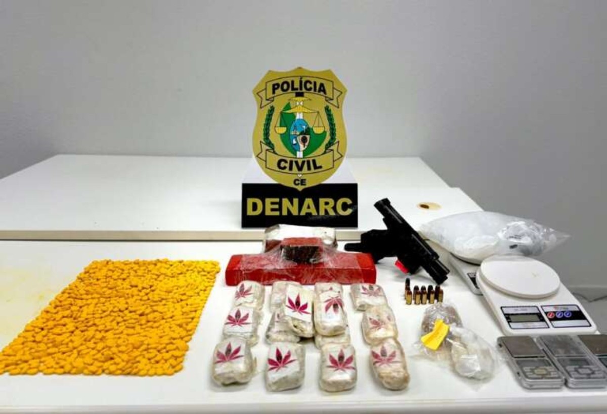 Polícia apreende 950 comprimidos de ecstasy em apartamento do bairro Vila União, em Fortaleza