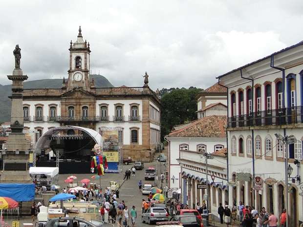 Justiça mantém proibição de eventos na Praça Tiradentes, em Ouro Preto; prefeitura tinha anunciado programação de carnaval no local