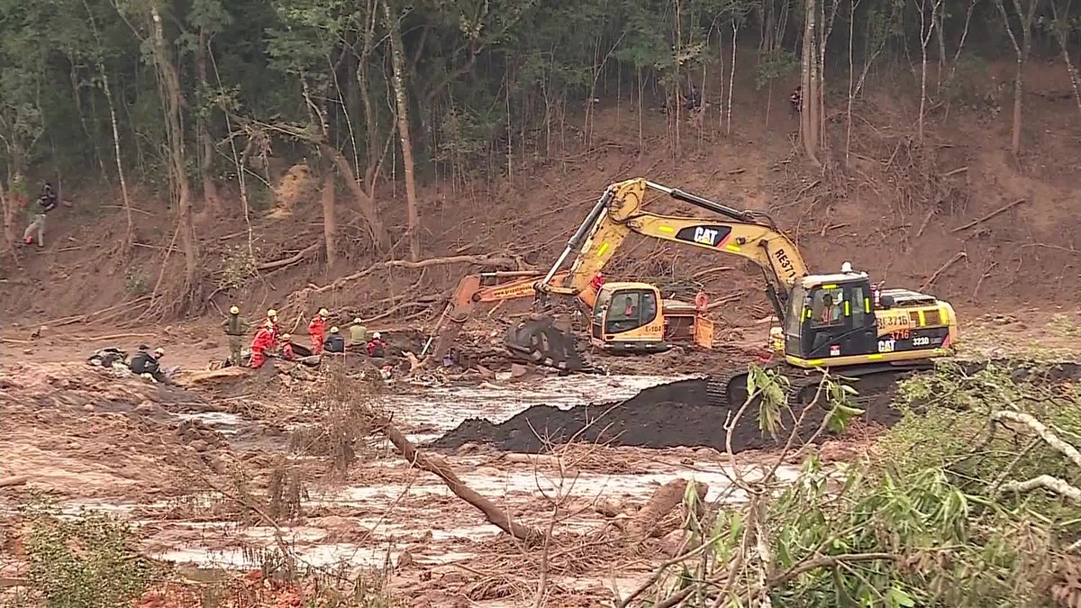 Não vou enterrar uma perna': os mortos insepultos de Brumadinho -  23/09/2021 - UOL TAB