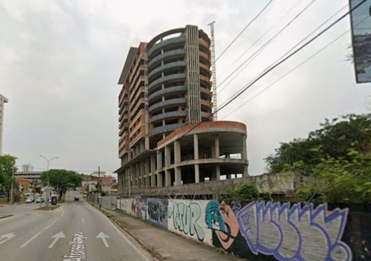 ‘Titanic’ de Sorocaba: prédio inacabado há 12 anos tem proposta de venda de R$ 80 milhões 