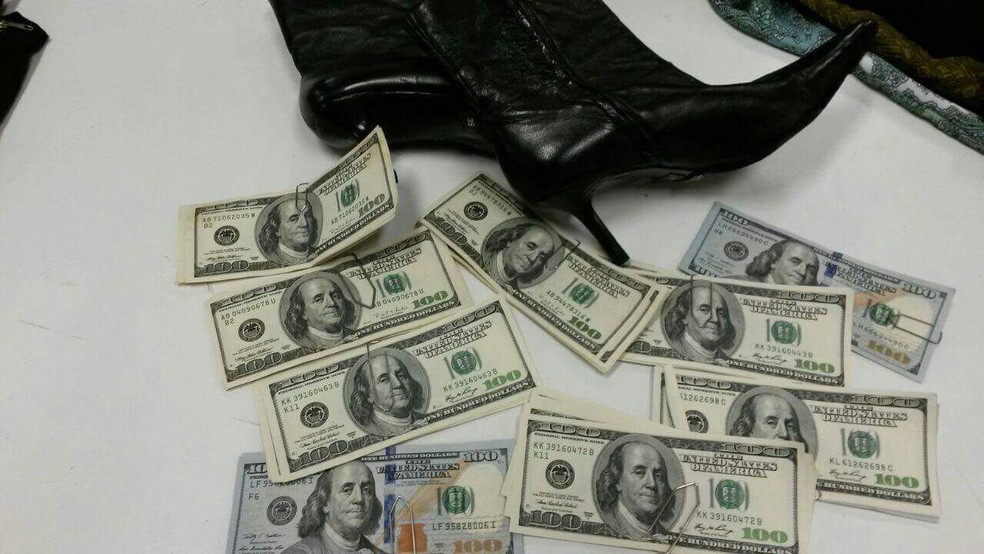 10 dollar heels deals