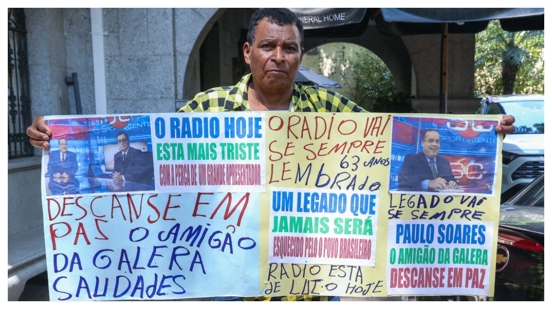 Corpo do jornalista Paulo Soares, o Amigão da ESPN, é velado em SP