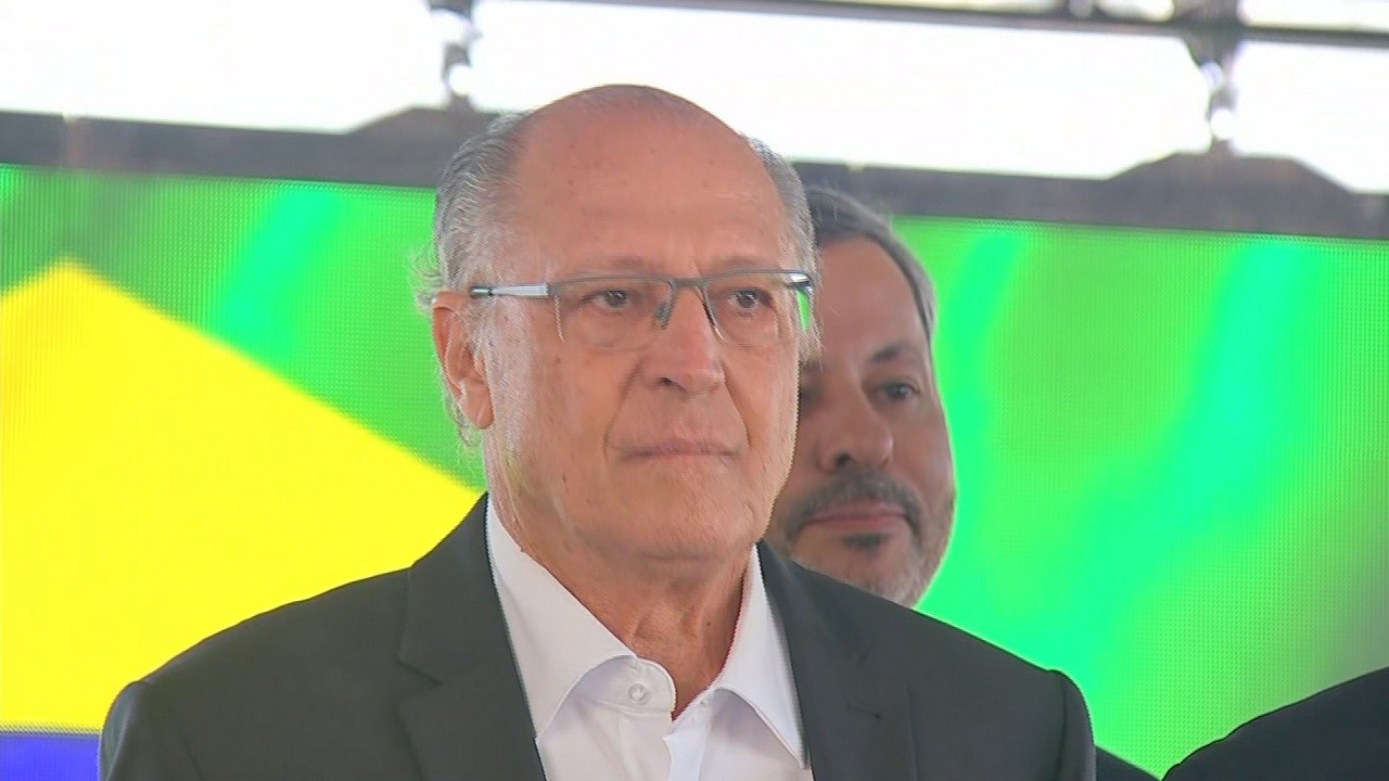 Em Marília, Alckmin anuncia projeto de nova concessão da BR-153 e volta a chamar de 'injusta' proposta dos EUA de taxar exportações brasileiras