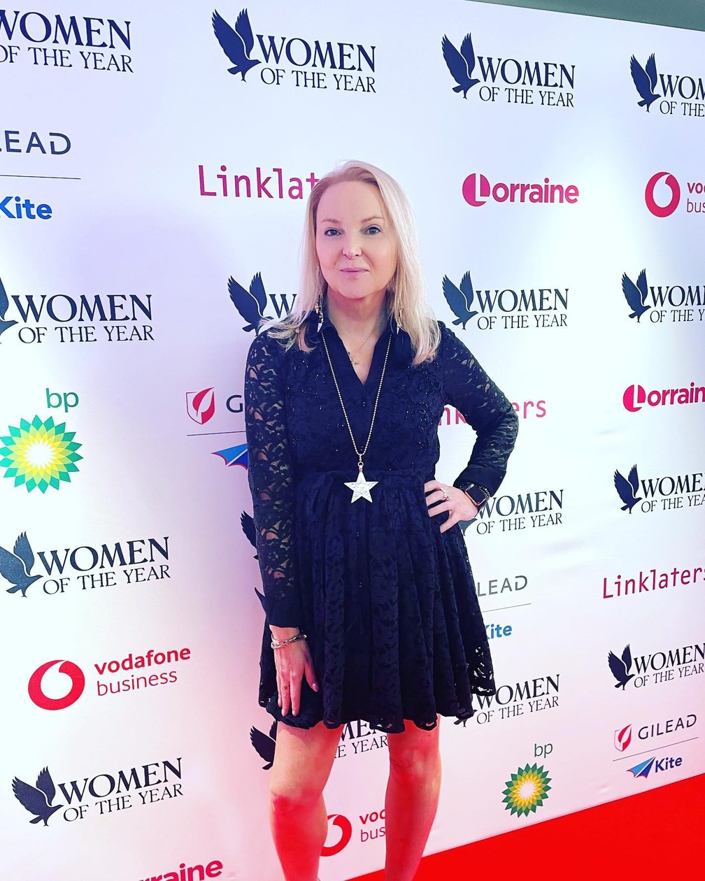 Apresentadora India Willoughby presta queixa contra J.K. Rowling por transfobia — Foto: Reprodução/Instagram