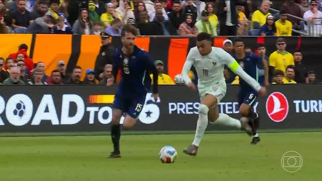 Memes sobre derrota do Brasil para França circulam, mas jogo nunca existiu