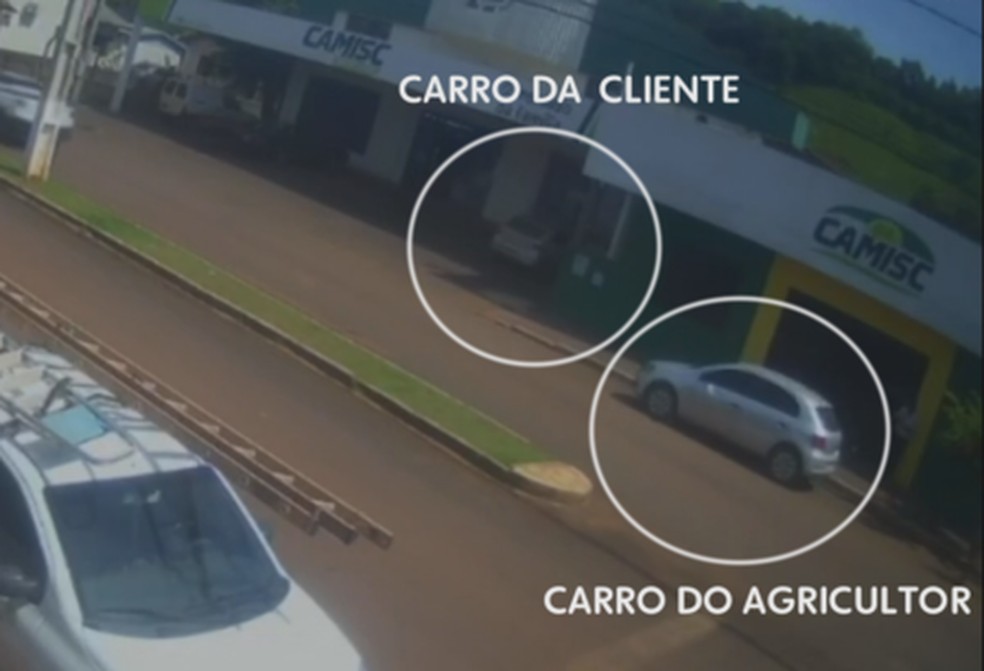 Carro da cliente era semelhante e estava estacionado próximo ao carro do agricultor — Foto: Reprodução