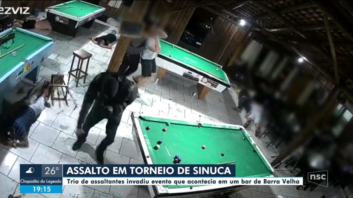 Dupla perde R$ 10 mil em partida de sinuca e se vinga matando colegas de  bar; veja vídeos