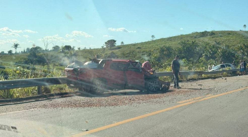 Três mulheres morrem em acidente entre carro e caminhonete na BR-422. — Foto: Reprodução/Redes sociais