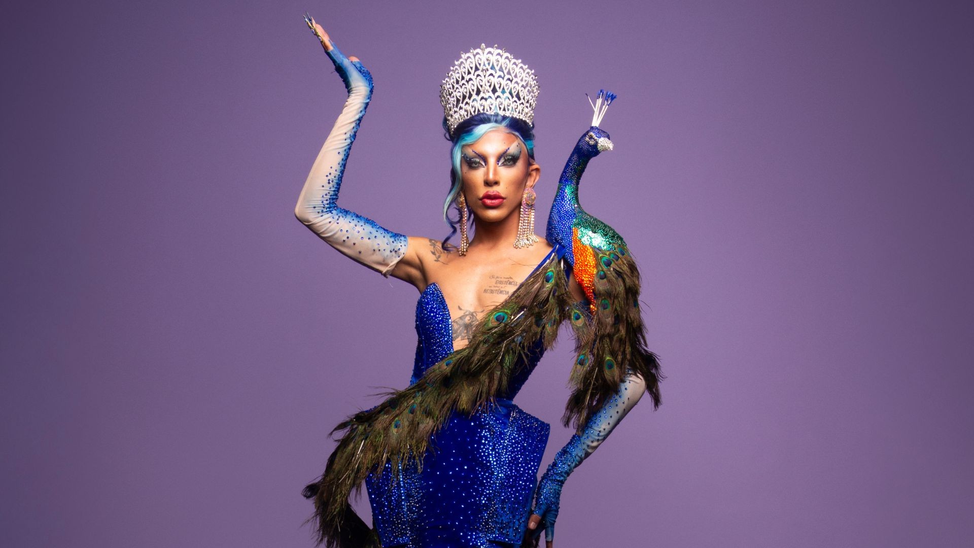 Campeã do Drag Race Brasil defende arte drag como profissão: 'Paguem por nosso trabalho, nos respeitem'
