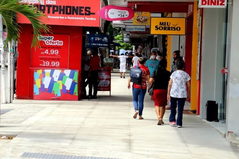 Comércio de Natal durante o Carnaval 2025