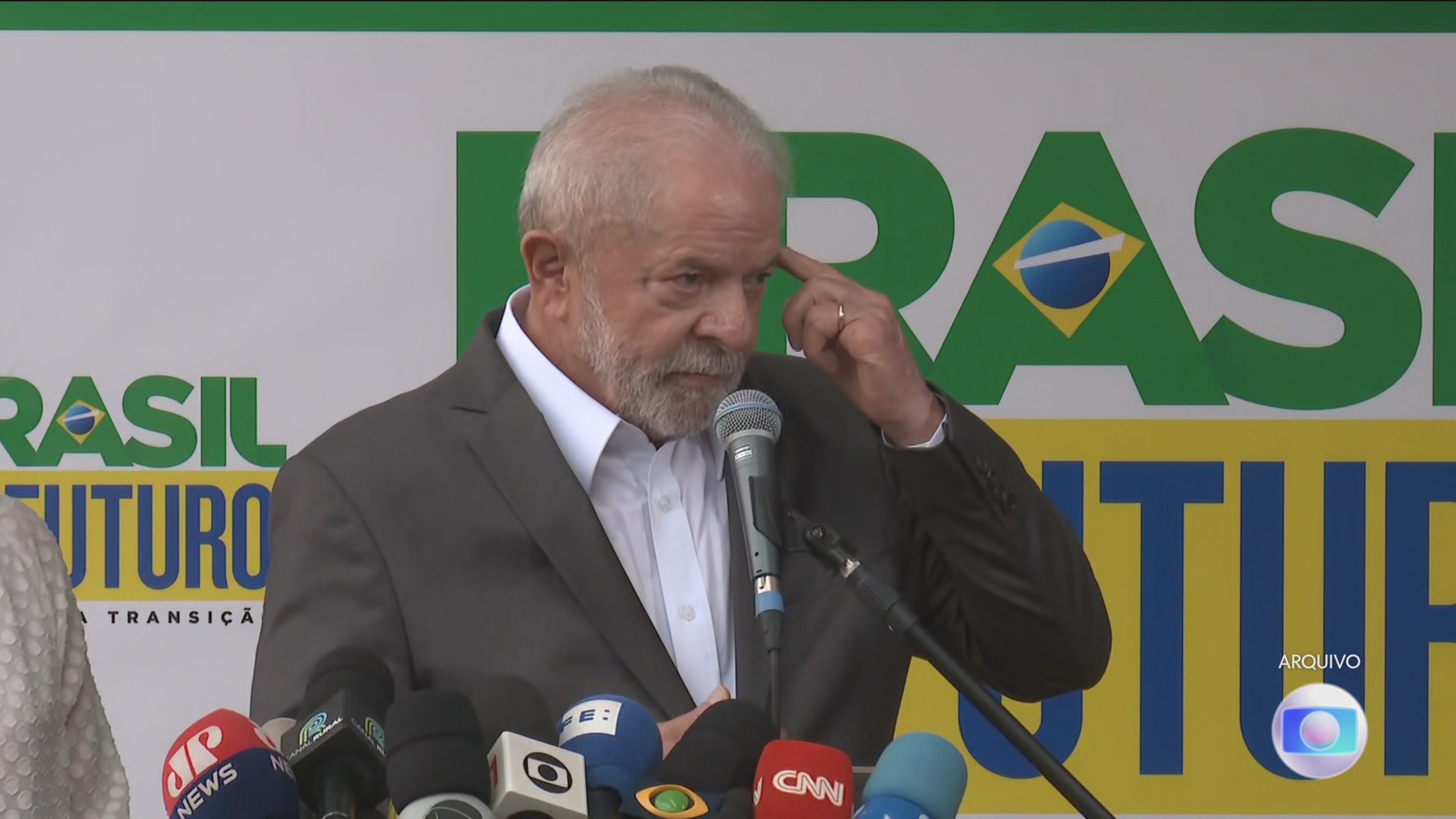 Lula vai passar por novo procedimento na cabeça para evitar a possibilidade de novos sangramentos