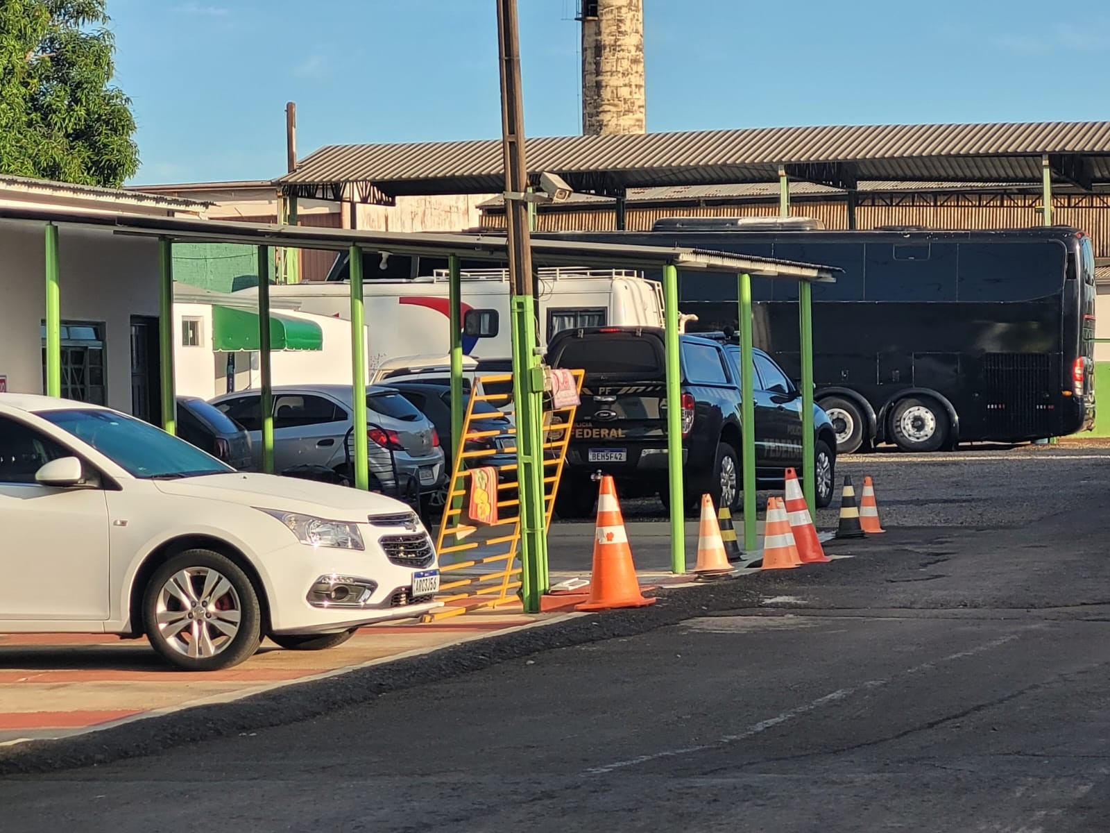 Polícia Federal realiza operação contra grupos envolvidos em descaminho e lavagem de dinheiro em Londrina