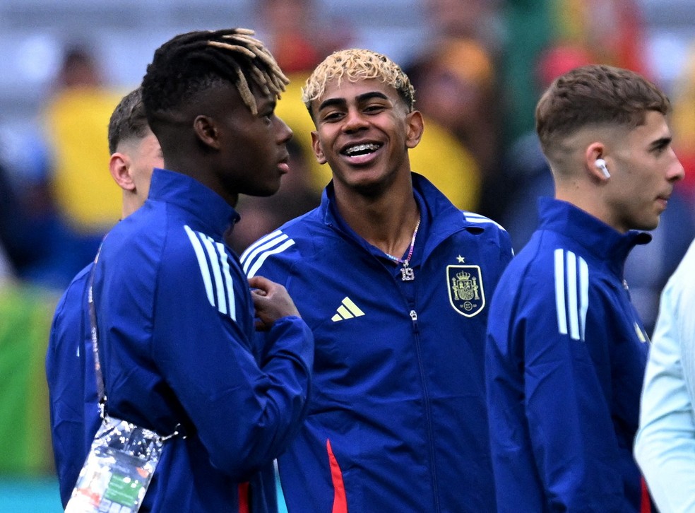 Lamine Yamal em campo antes da final da Liga das Nações contra Portugal — Foto: REUTERS/Angelika Warmuth