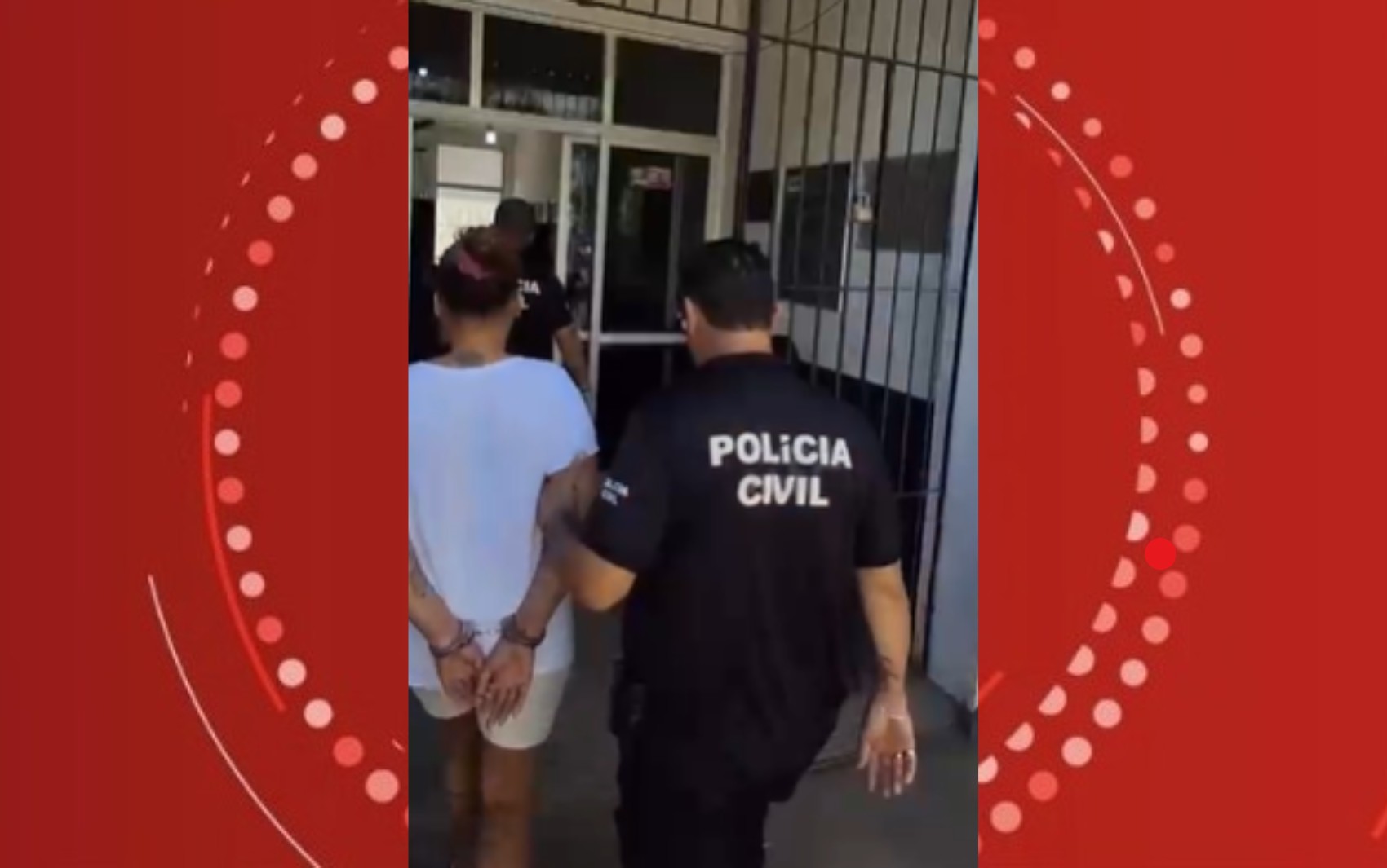 Polícia prende suspeita de estelionato que se passava por delegado para aplicar golpes na Bahia