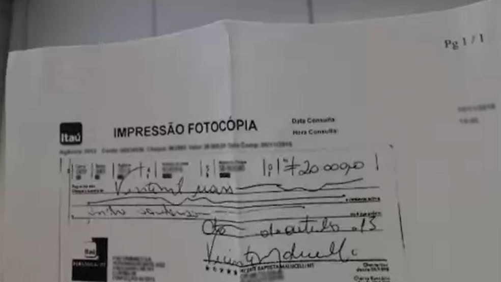 Empresário apresentou cópias de cheques que fez para deputado Ademar Traiano — Foto: Reprodução