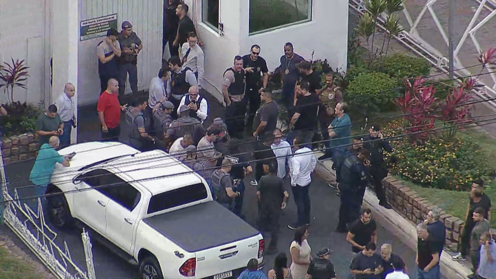 Prefeitura de Osasco, onde houve tiros após desentendimento entre GCMs — Foto: Reprodução/TV Globo