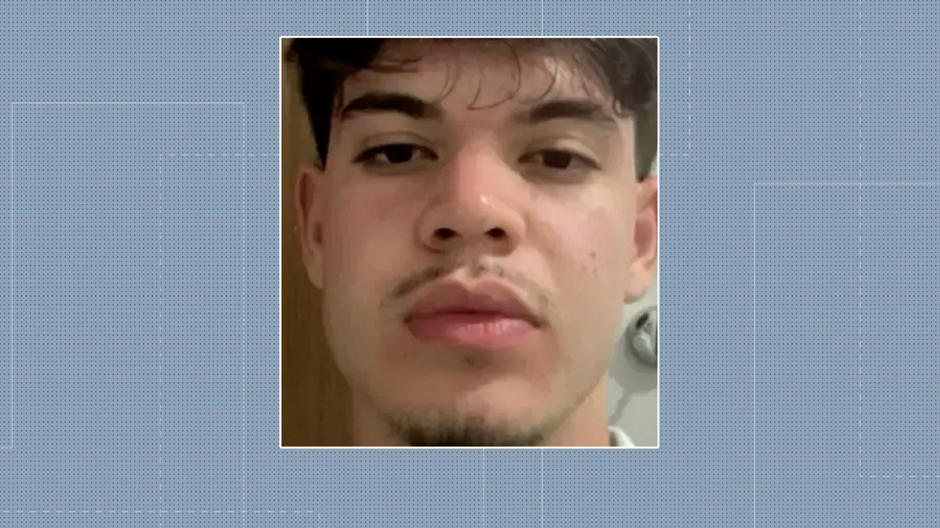 Filho de vereador é encontrado morto com marcas de tiros ao lado de motocicleta, no Sertão da PB