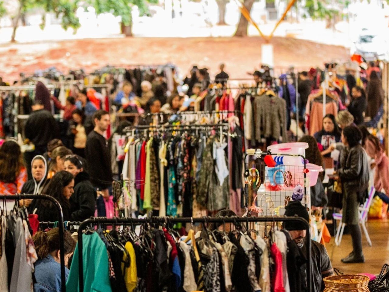 Brechó gigante terá mais de 25 mil itens a partir de R$ 2 em Campo Grande