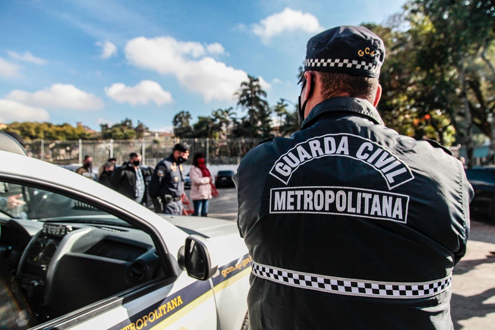 Nunes anuncia mudança de nome da GCM para Polícia Metropolitana, após STF  dar aval para que guardas façam policiamento ostensivo | São Paulo | G1