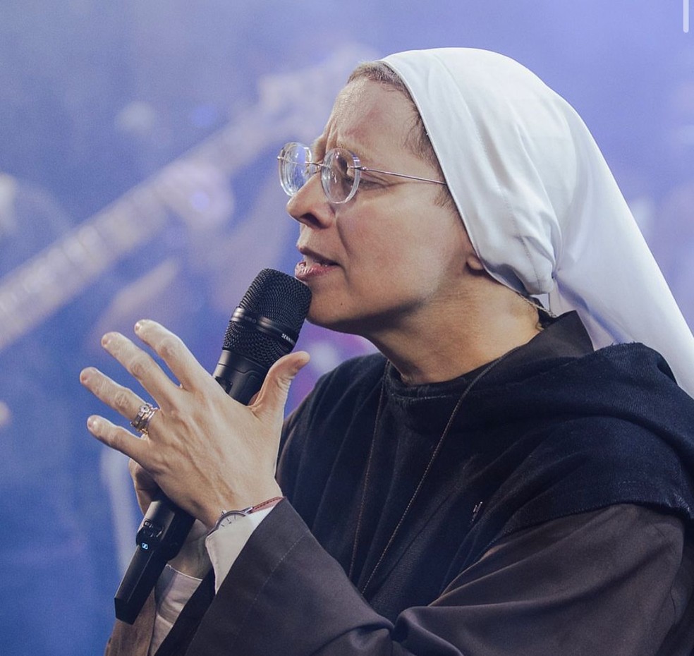 São João de Campina Grande tem noite religiosa com Irmã Kelly Patrícia