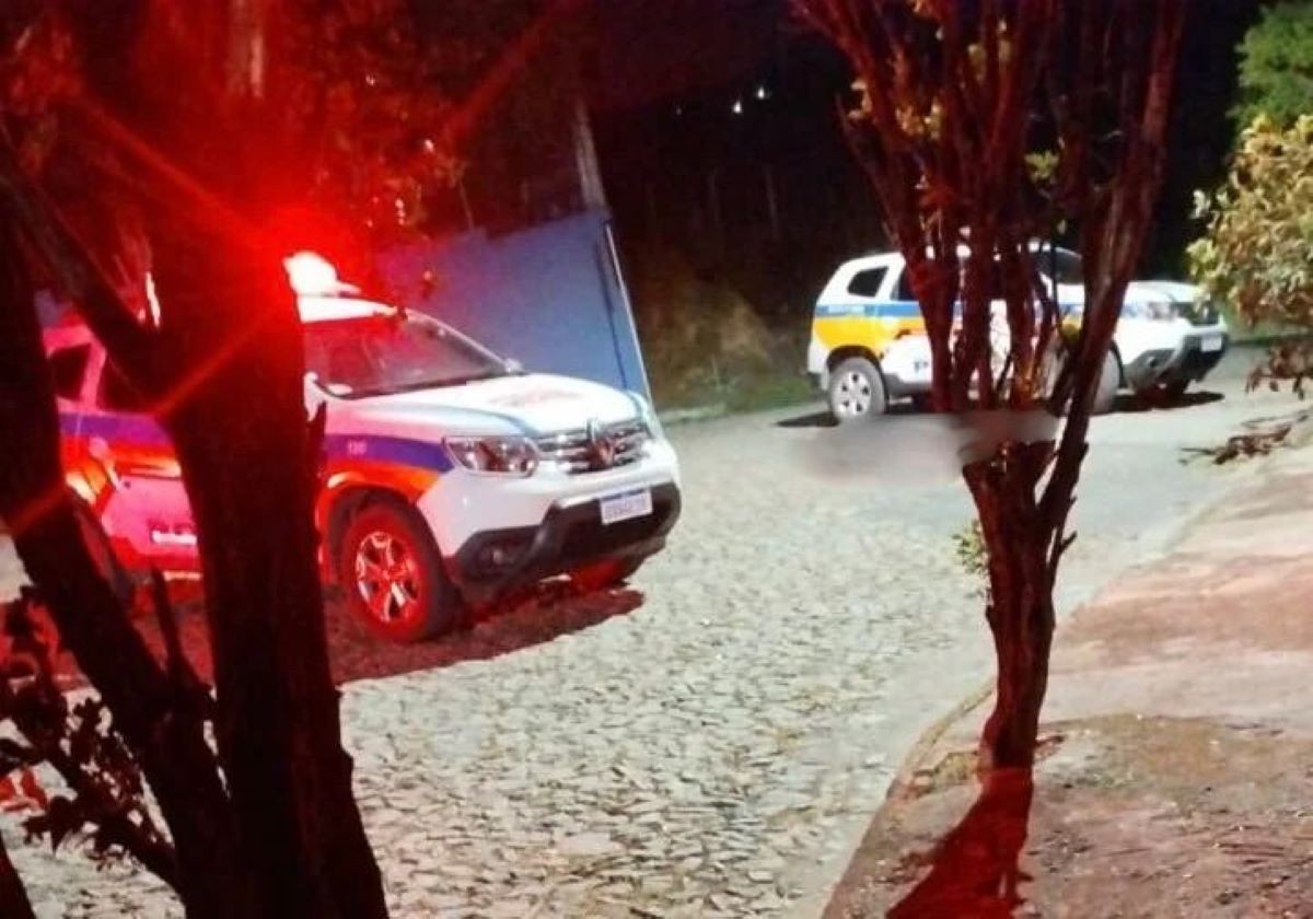 Homem é morto a tiros após sair da festa de Santo Antônio em Ermida, em Divinópolis