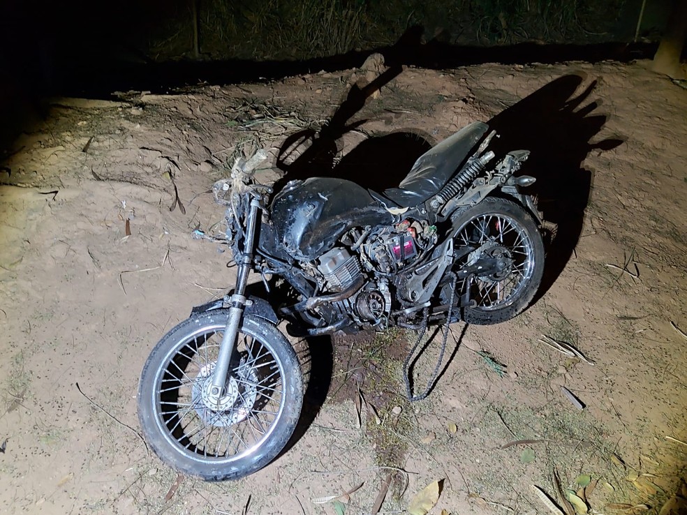 Motociclista tem perna amputada em São José do Rio Pardo após ser atingido  por carro em rodovia, São Carlos e Araraquara